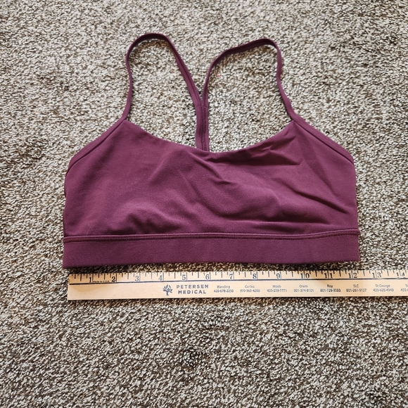 Lululemon Flow Y Bra Size 8 - Picture 5 of 6